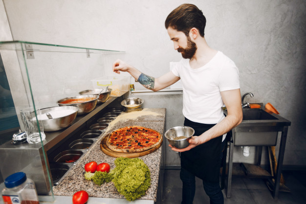 equipamentos essenciais para pizzaria