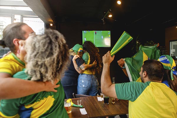 rebendo tercerdores no seu bar - copa do mundo 2022