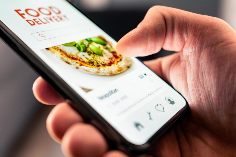 Alimentos que crescem no delivery e como produzi-los com mais agilidade