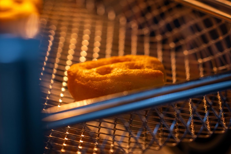 Fritadeira elétrica ou a gás: qual faz mais sentido para o seu tipo de operação?