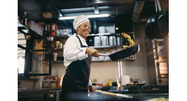 Cozinha profissional compacta: como montar um espaço eficiente em áreas reduzidas